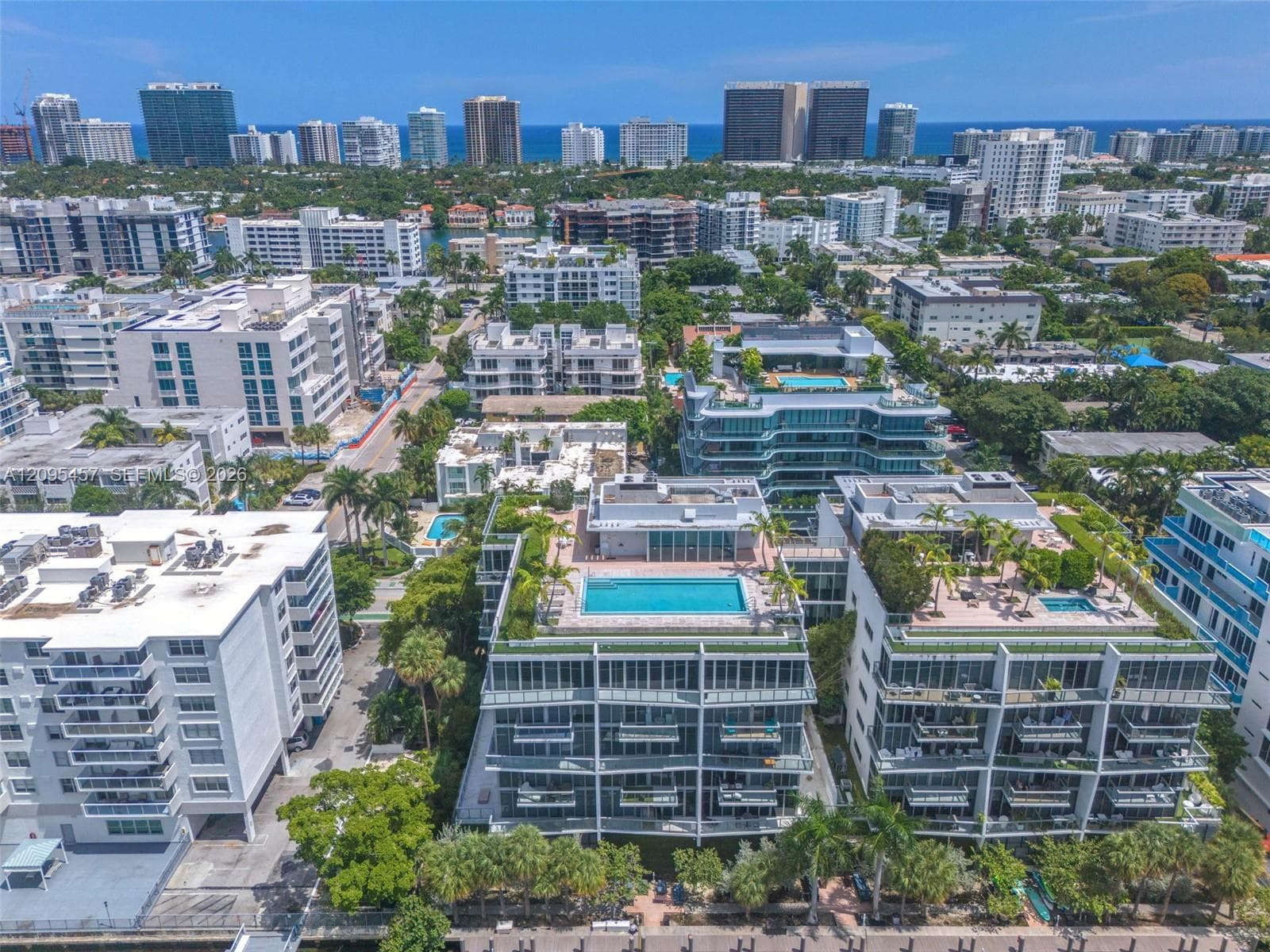 9940 W Bay Harbor Dr 5D-N photo 3