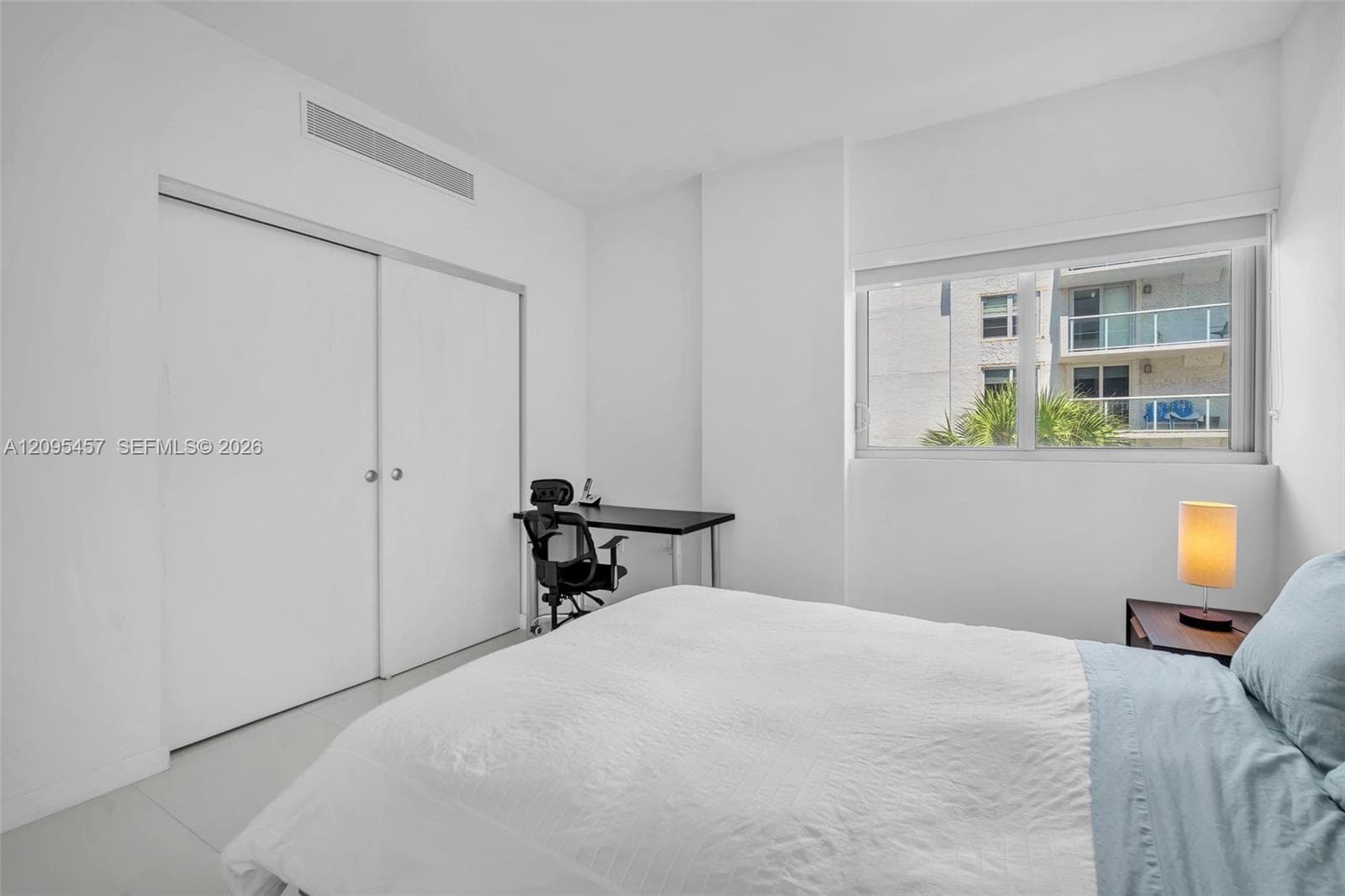 9940 W Bay Harbor Dr 5D-N photo 25