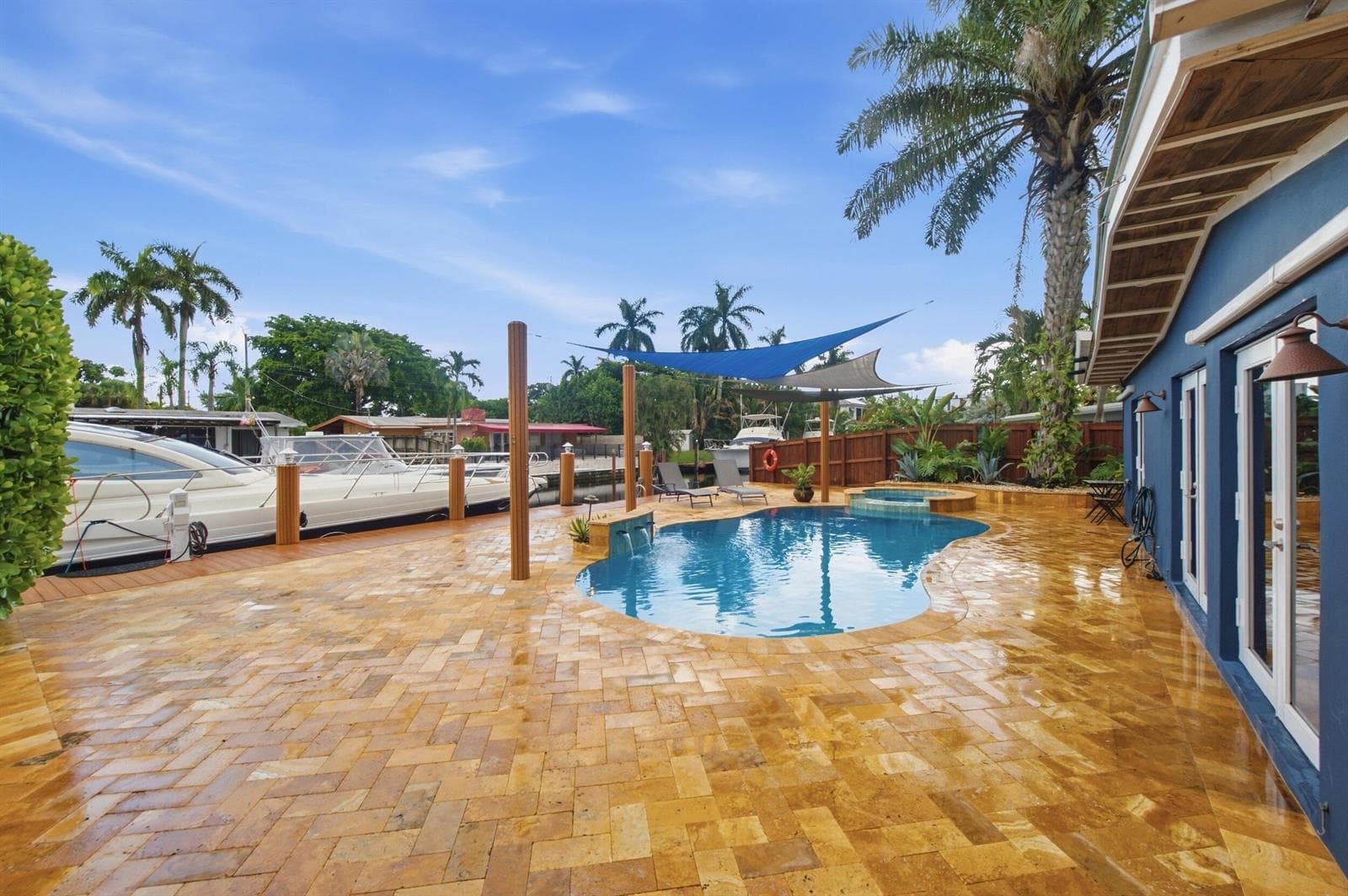 2496 BIMINI Lane photo 22
