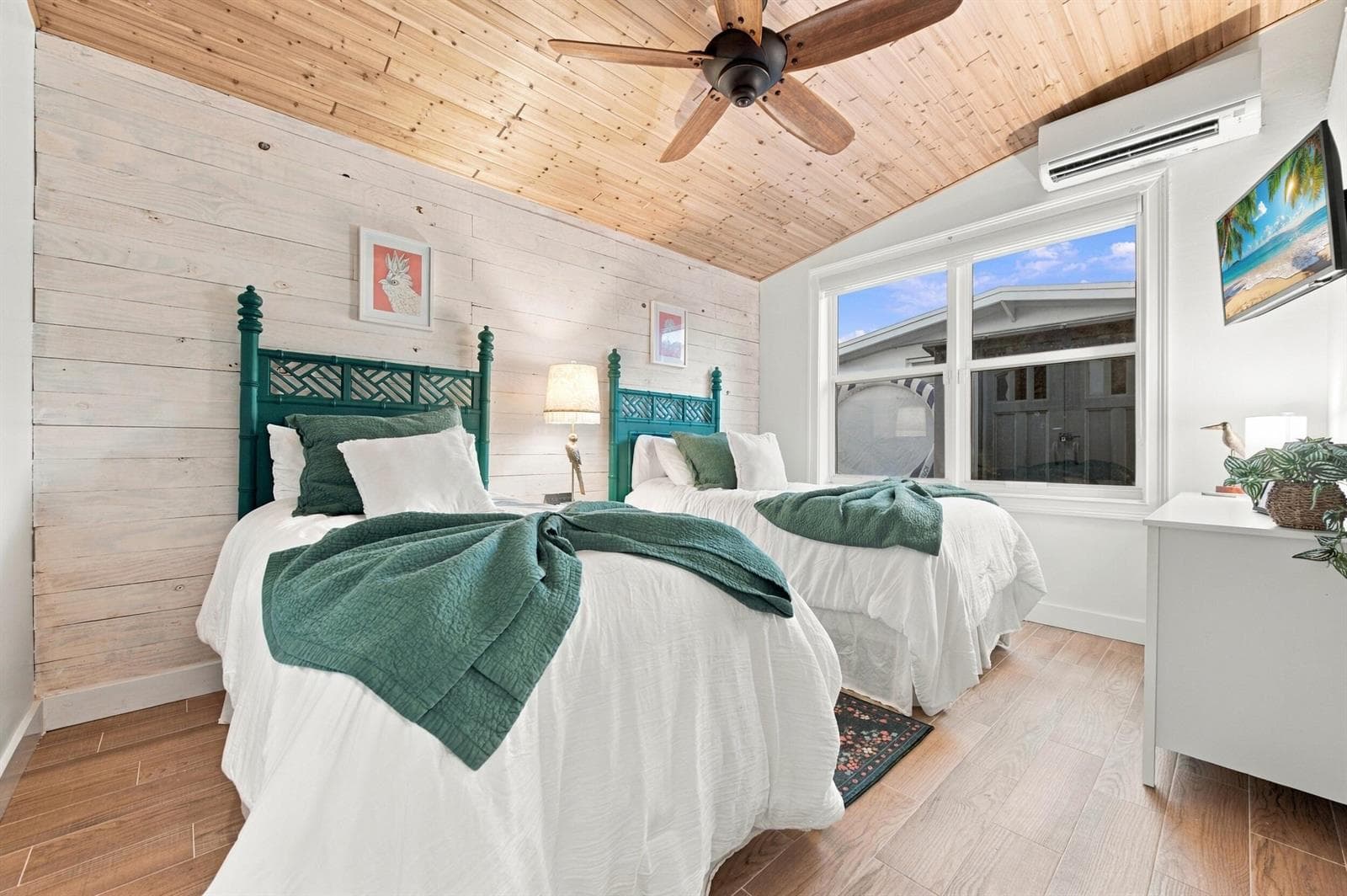 2496 BIMINI Lane photo 15