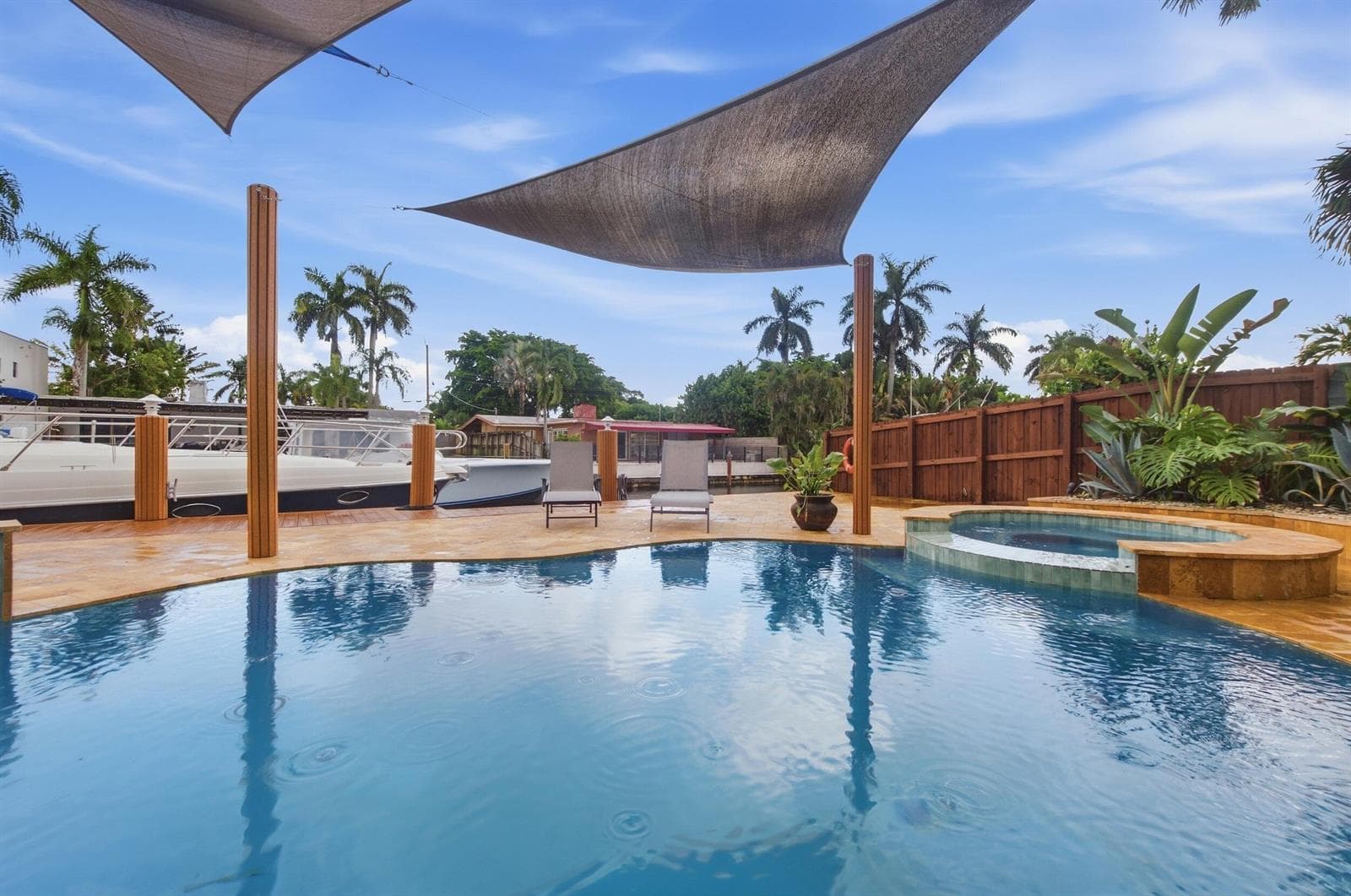 2496 BIMINI Lane photo 25