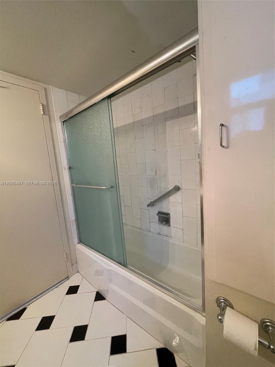3233 NE 32nd Ave 601 photo 16