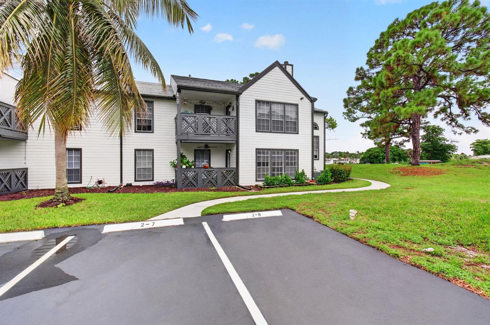 5064 Heatherhill Lane 2208 photo 1