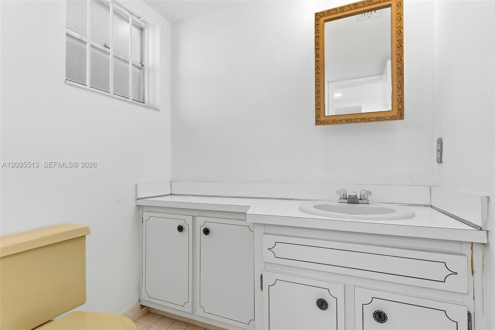 3770 NE 171st St 402 photo 6