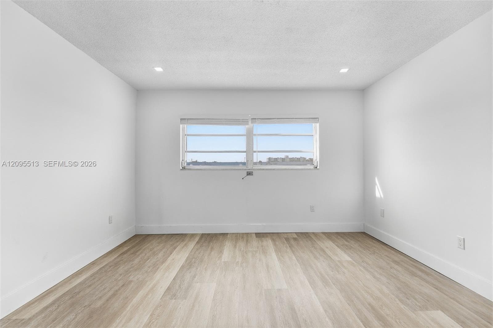 3770 NE 171st St 402 photo 13