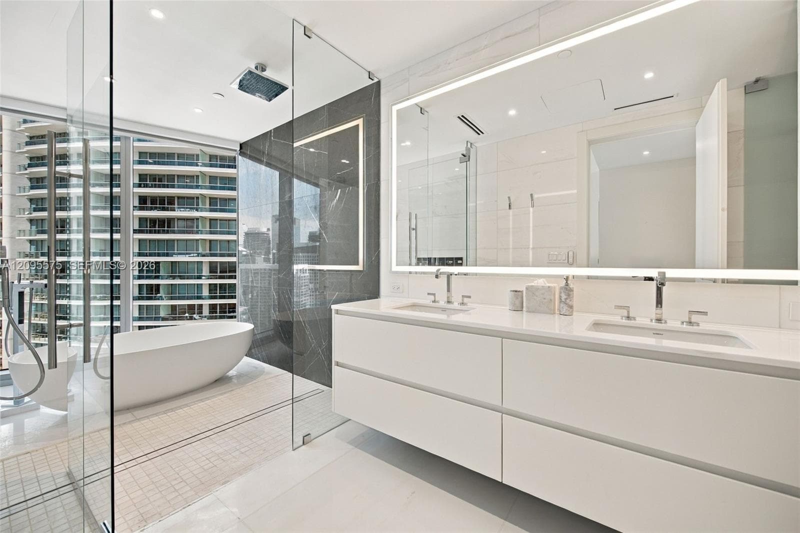 300 Biscayne Boulevard Way 4007W photo 16