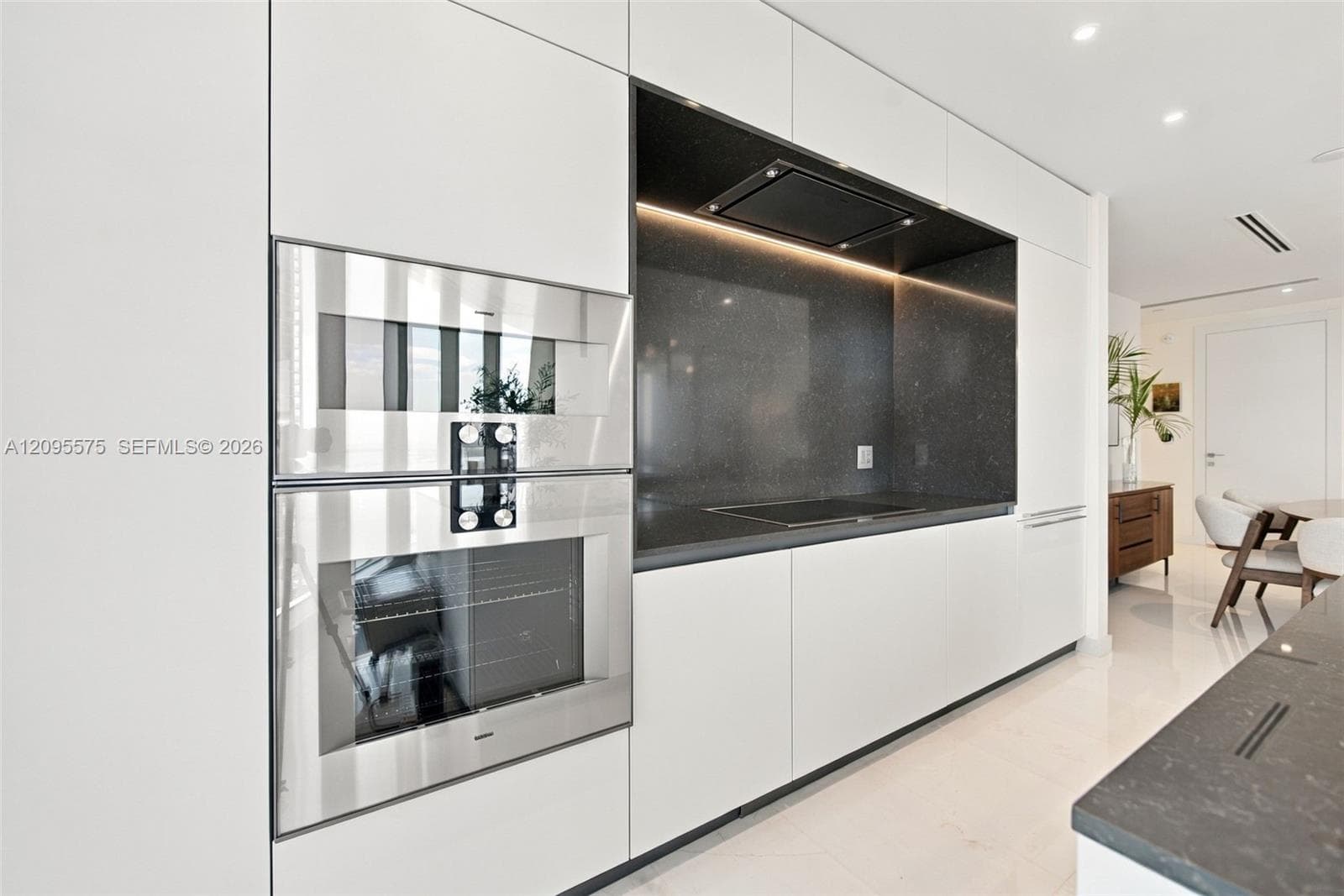 300 Biscayne Boulevard Way 4007W photo 12