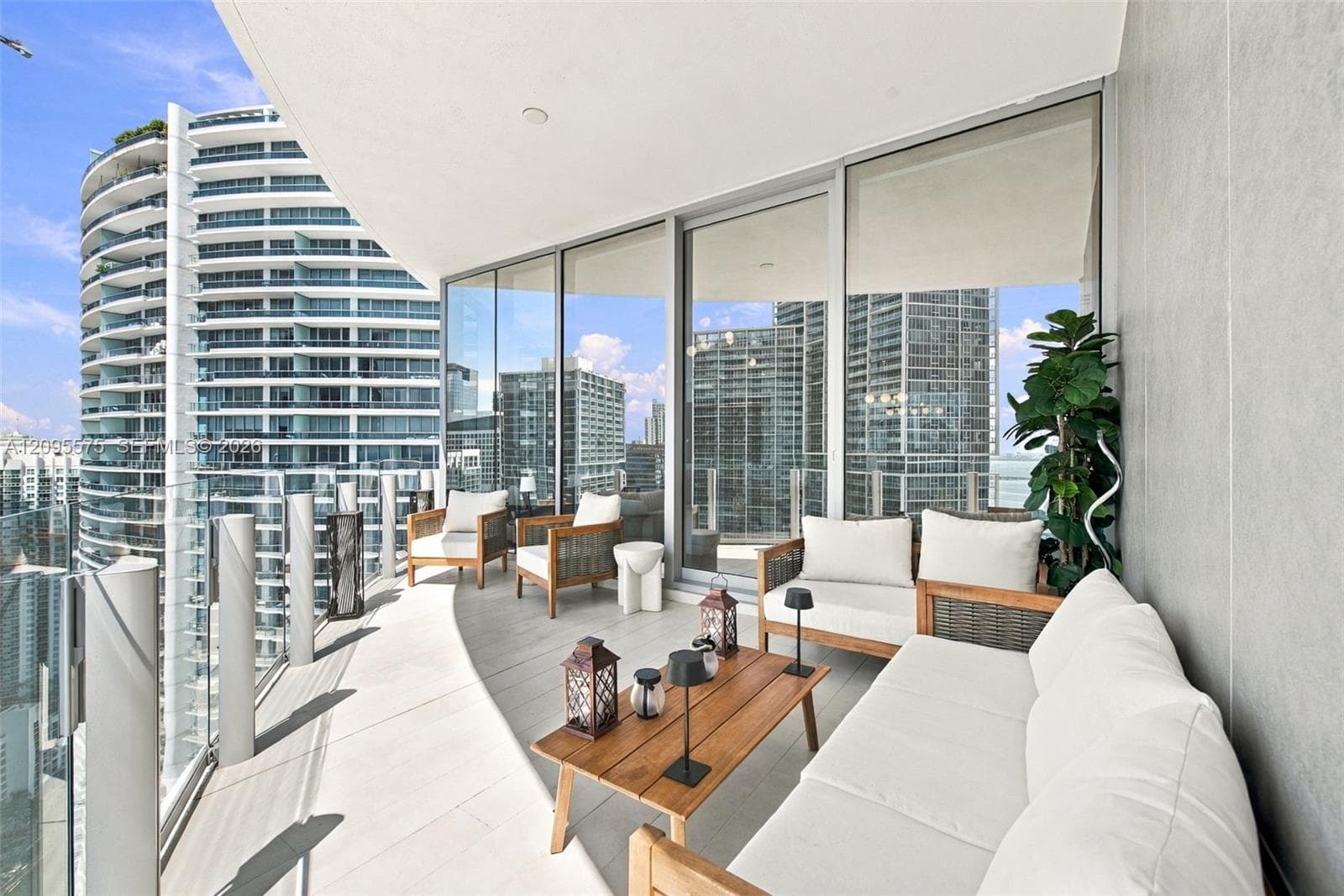 300 Biscayne Boulevard Way 4007W photo 11