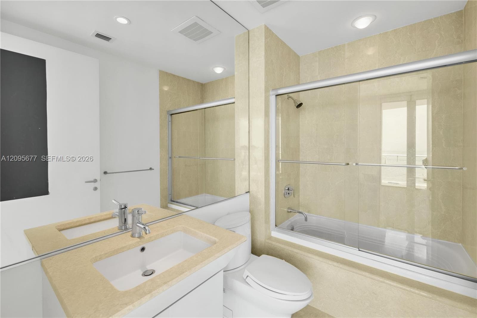 2627 S Bayshore Dr 1905 photo 9