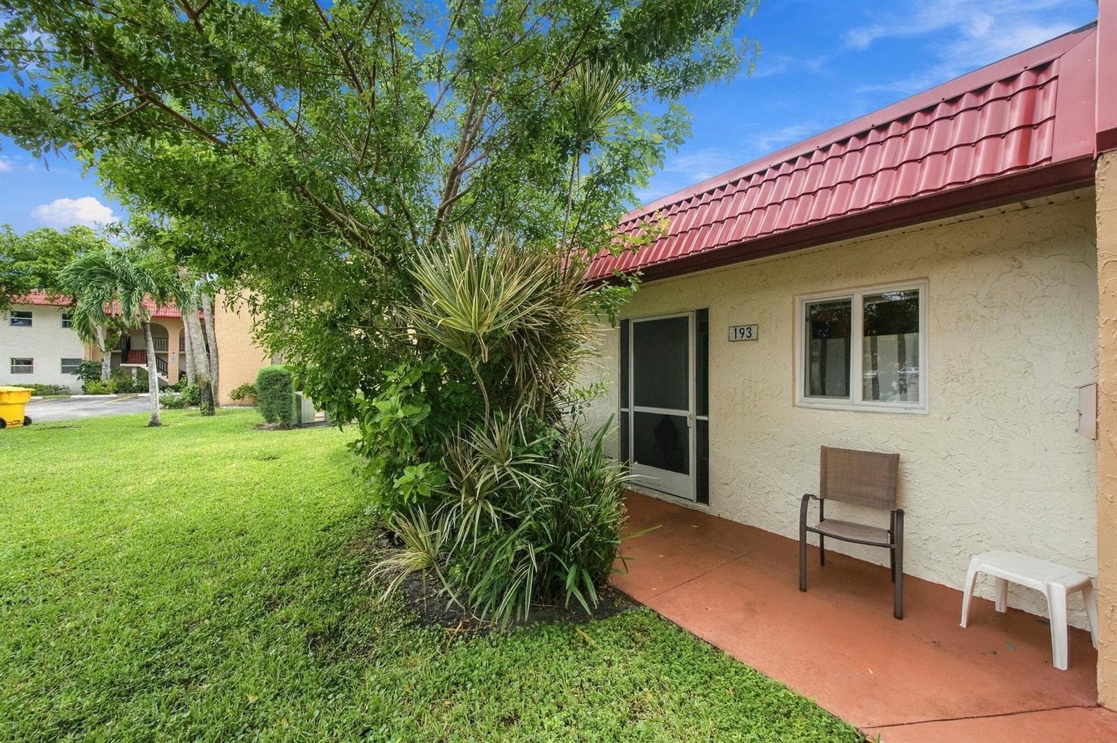 193 Lake Evelyn Drive photo 3