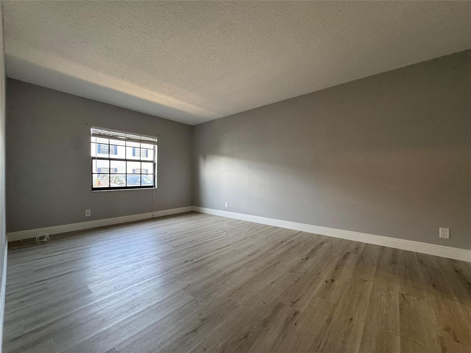 160 CYPRESS CLUB Drive 607 photo 13