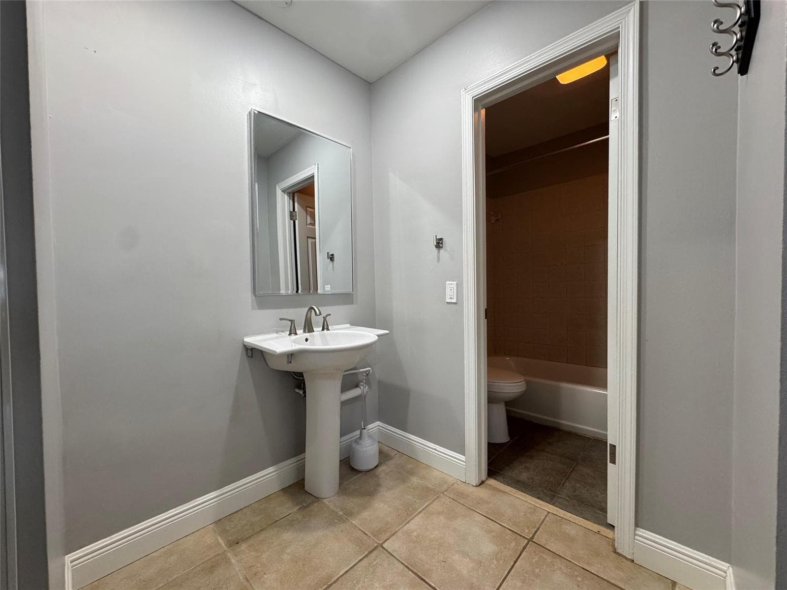 160 CYPRESS CLUB Drive 607 photo 15