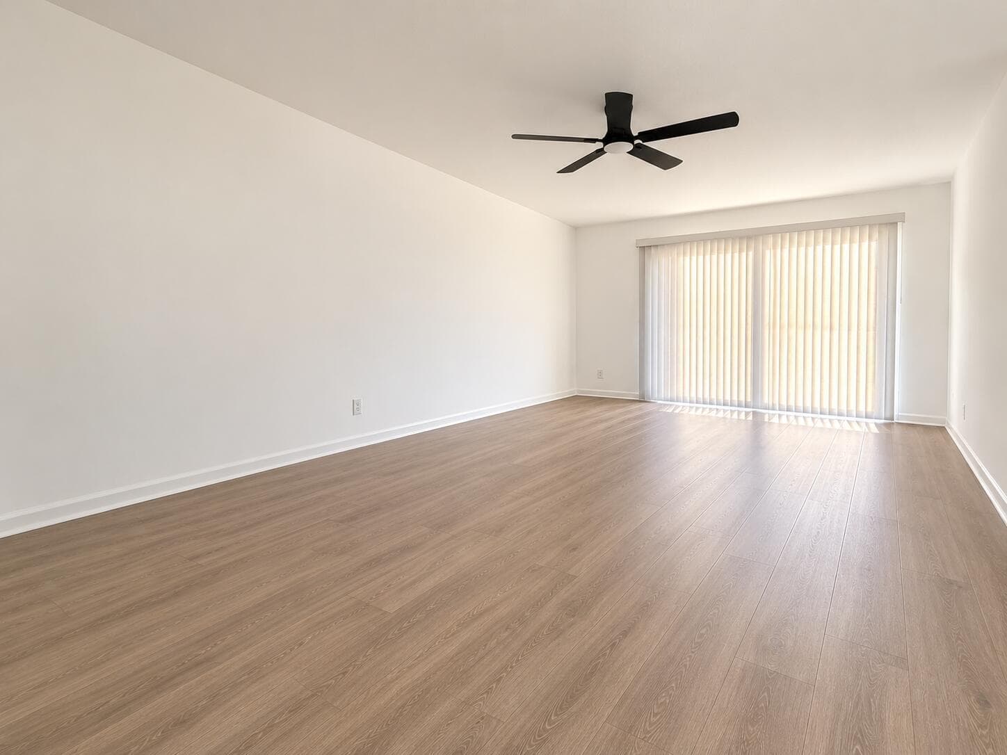 405 SOUTHWIND Drive 2 photo 9