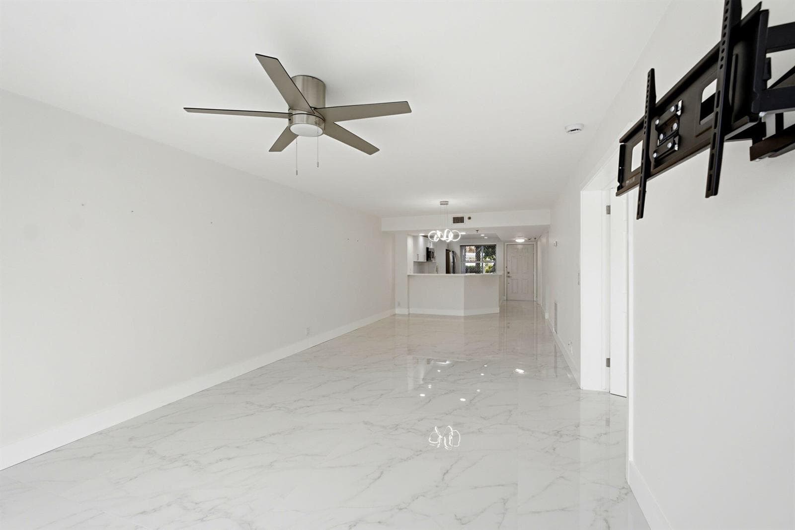 3901 S Flagler Drive 105 photo 7
