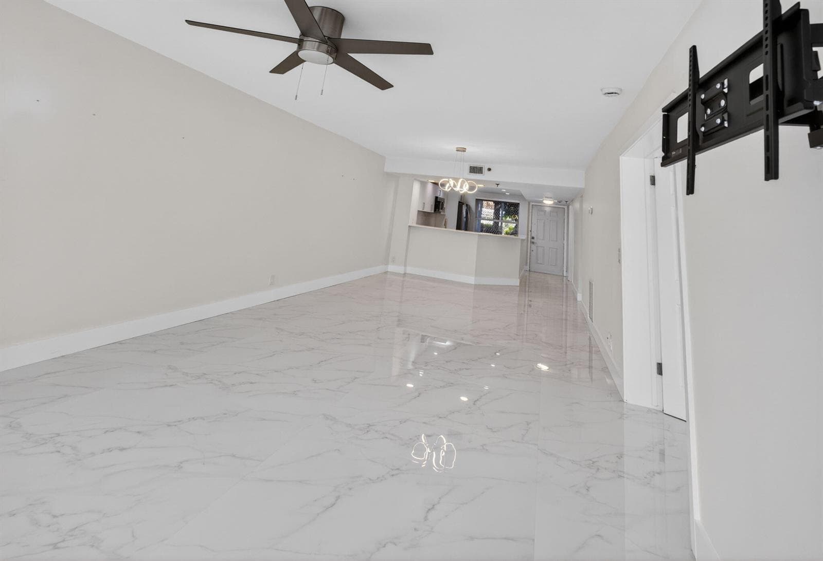 3901 S Flagler Drive 105 photo 25