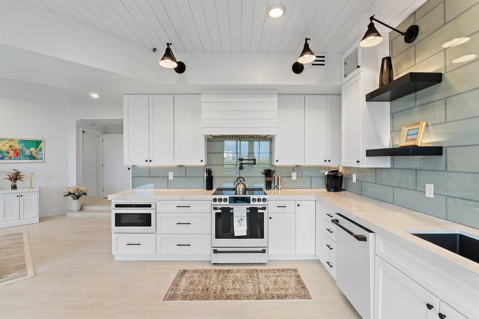 200 WATERWAY Road 105 photo 11