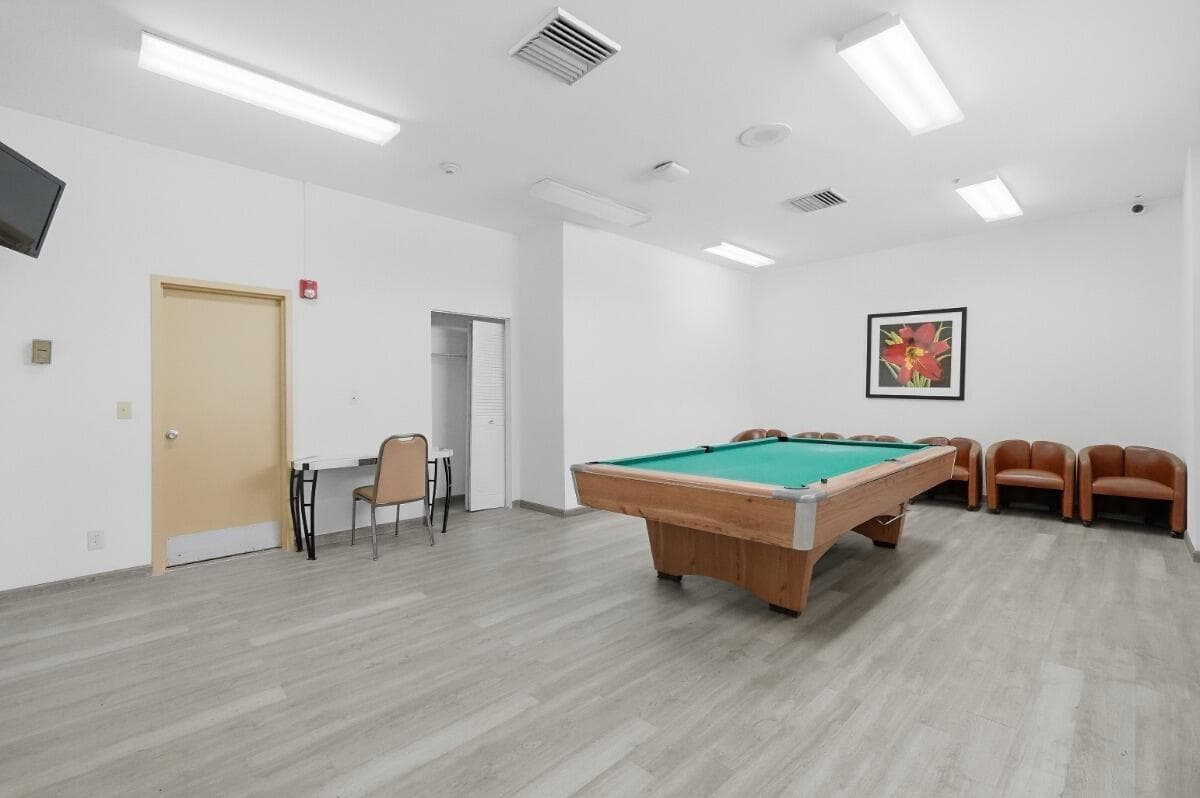 1865 S OCEAN Drive 16H photo 23