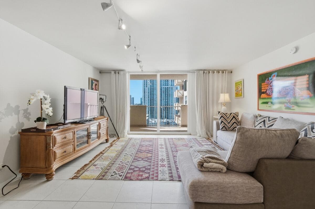1865 S OCEAN Drive 16H photo 5