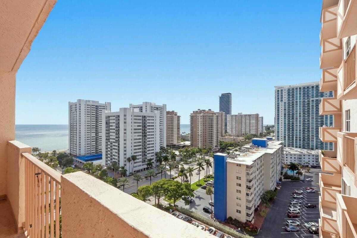 1865 S OCEAN Drive 16H photo 4