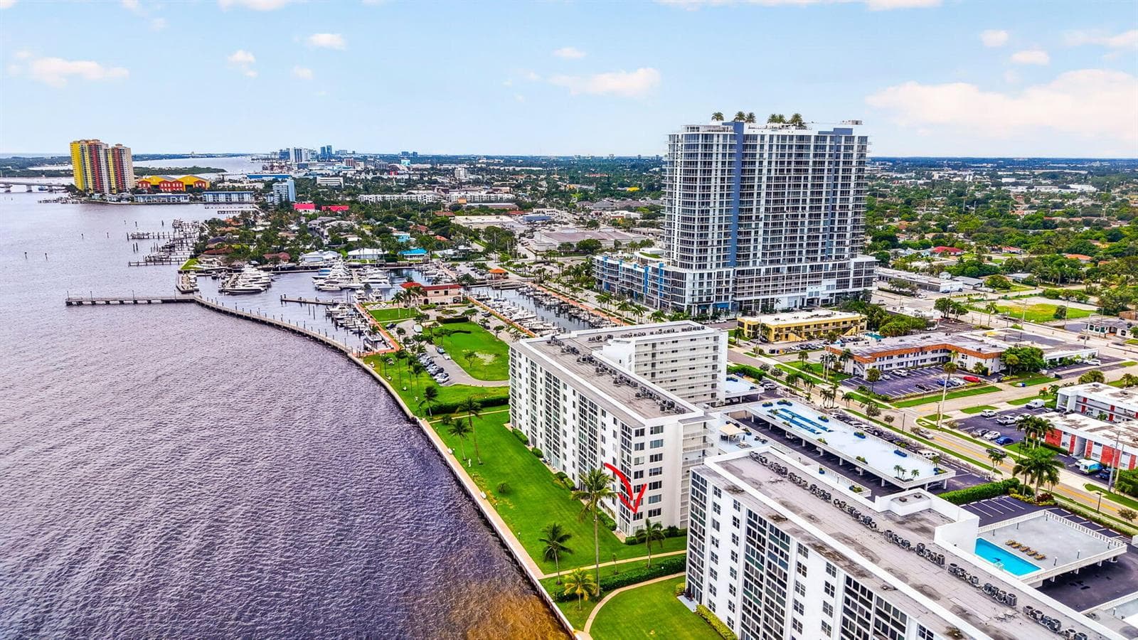 301 LAKE SHORE Drive 201 photo 2