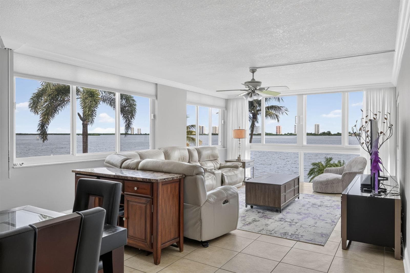 301 LAKE SHORE Drive 201 photo 7