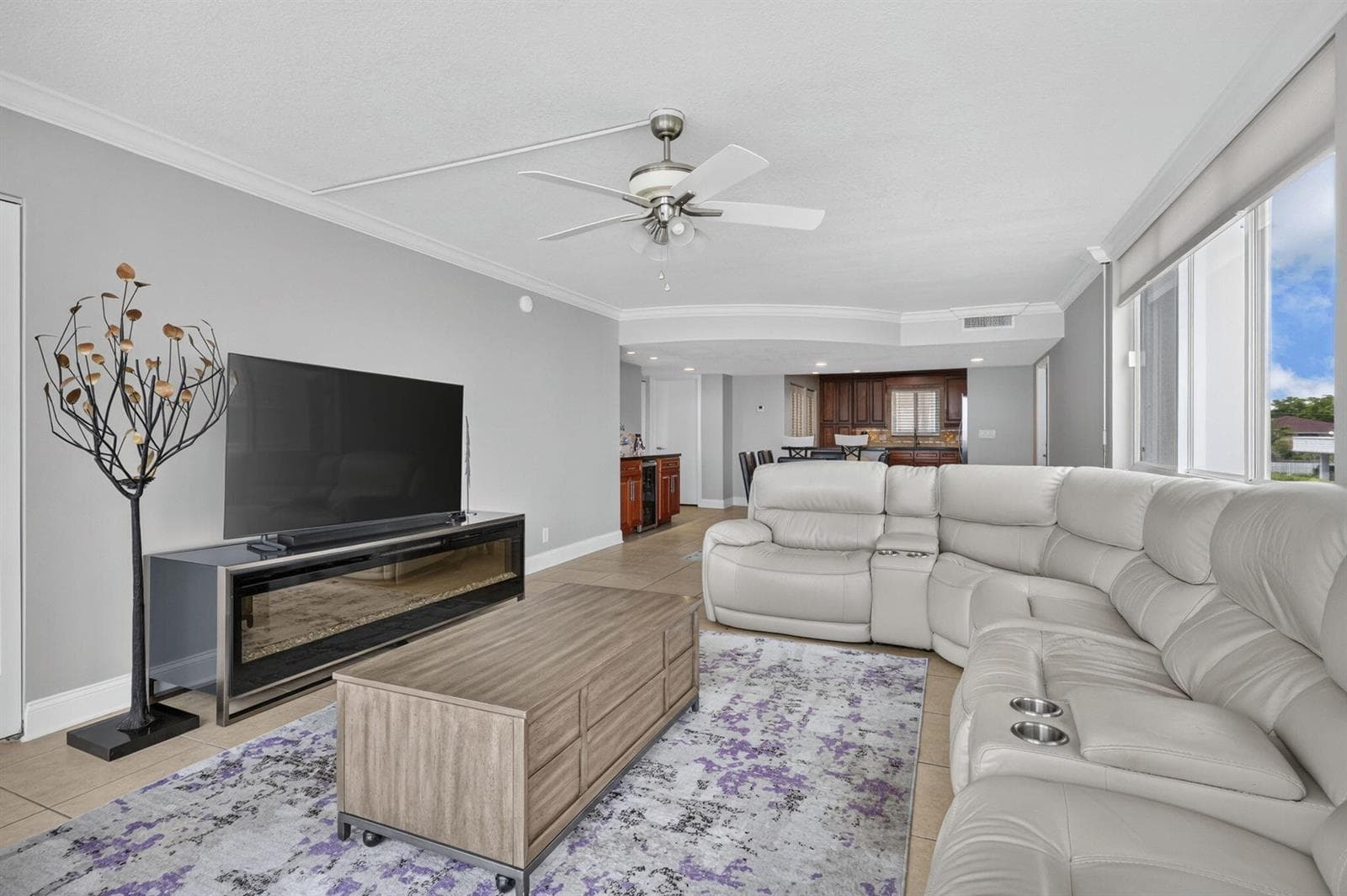 301 LAKE SHORE Drive 201 photo 8