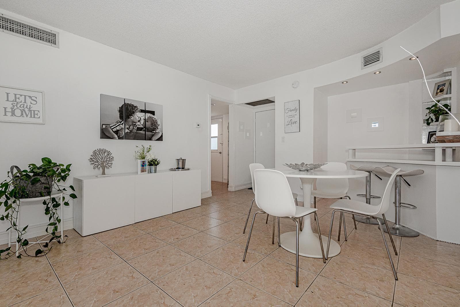 3475 N Country Club Drive 807 photo 5