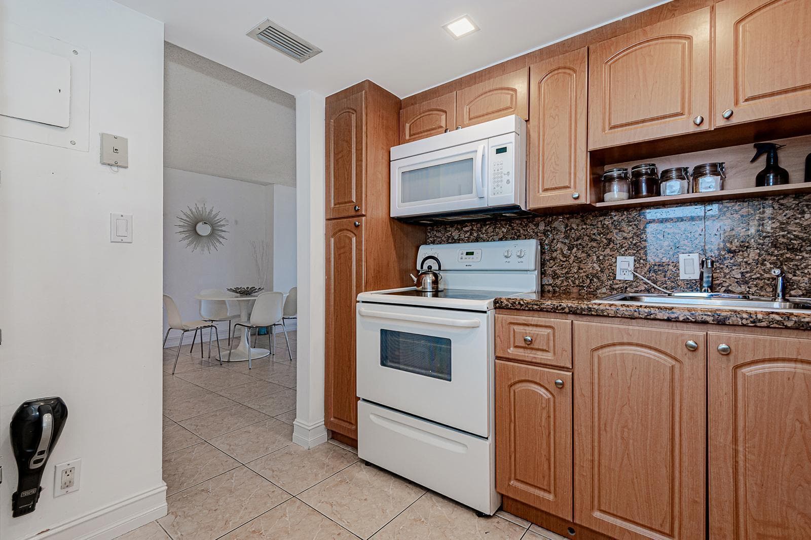 3475 N Country Club Drive 807 photo 10