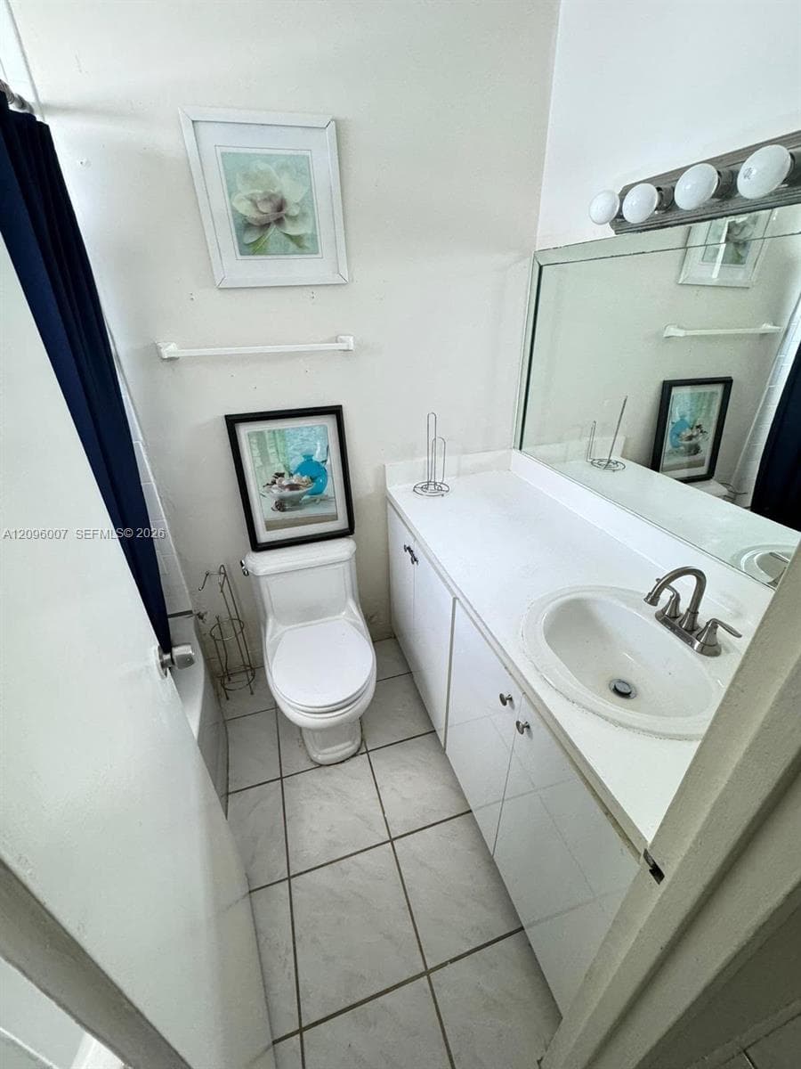 7904 W West Dr 1010 photo 5