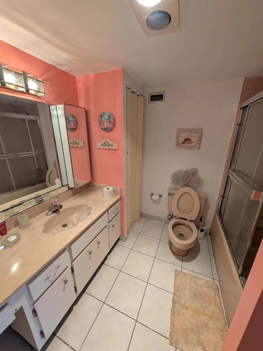 111 Golden Isles Drive C10 photo 6