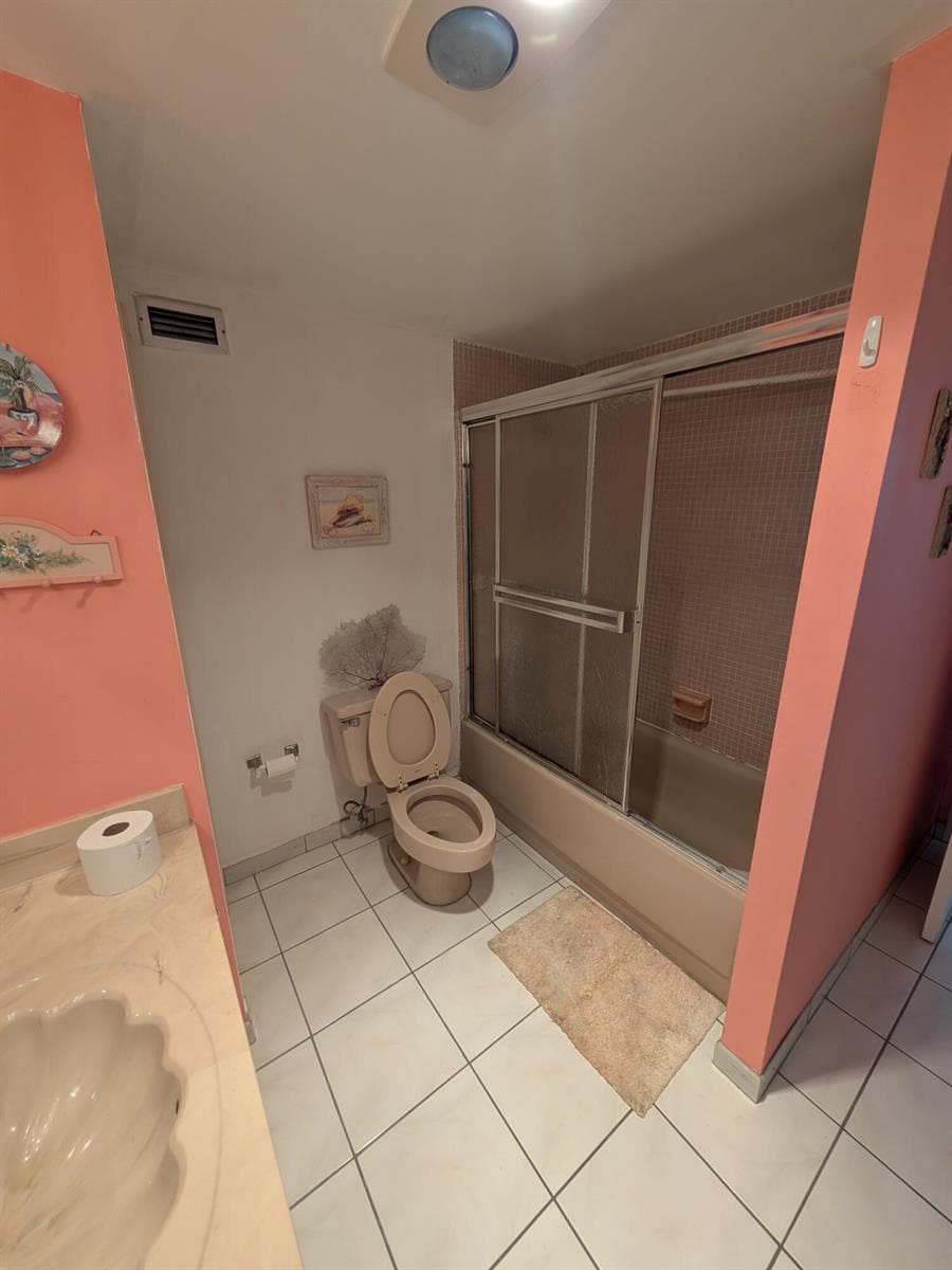 111 Golden Isles Drive C10 photo 5