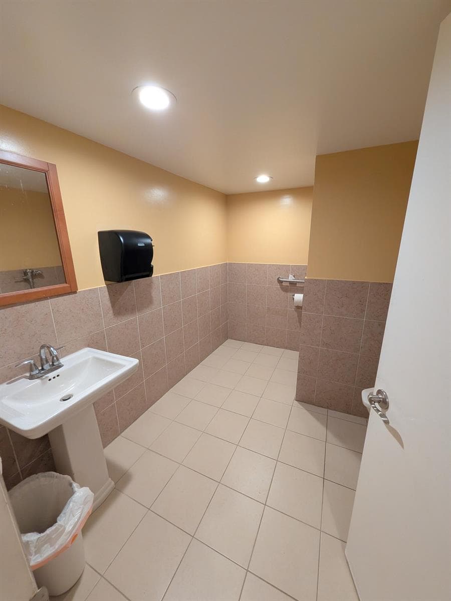 111 Golden Isles Drive C10 photo 20