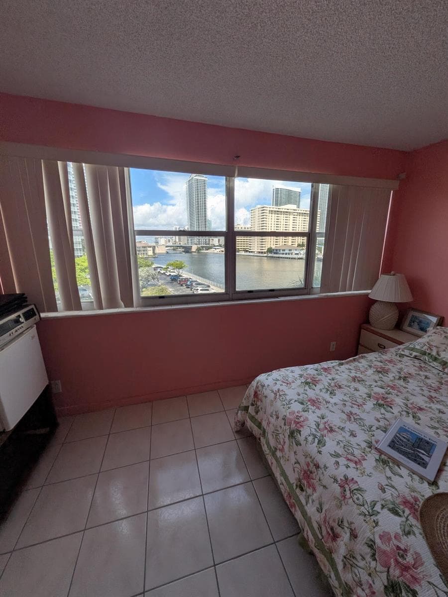 111 Golden Isles Drive C10 photo 8