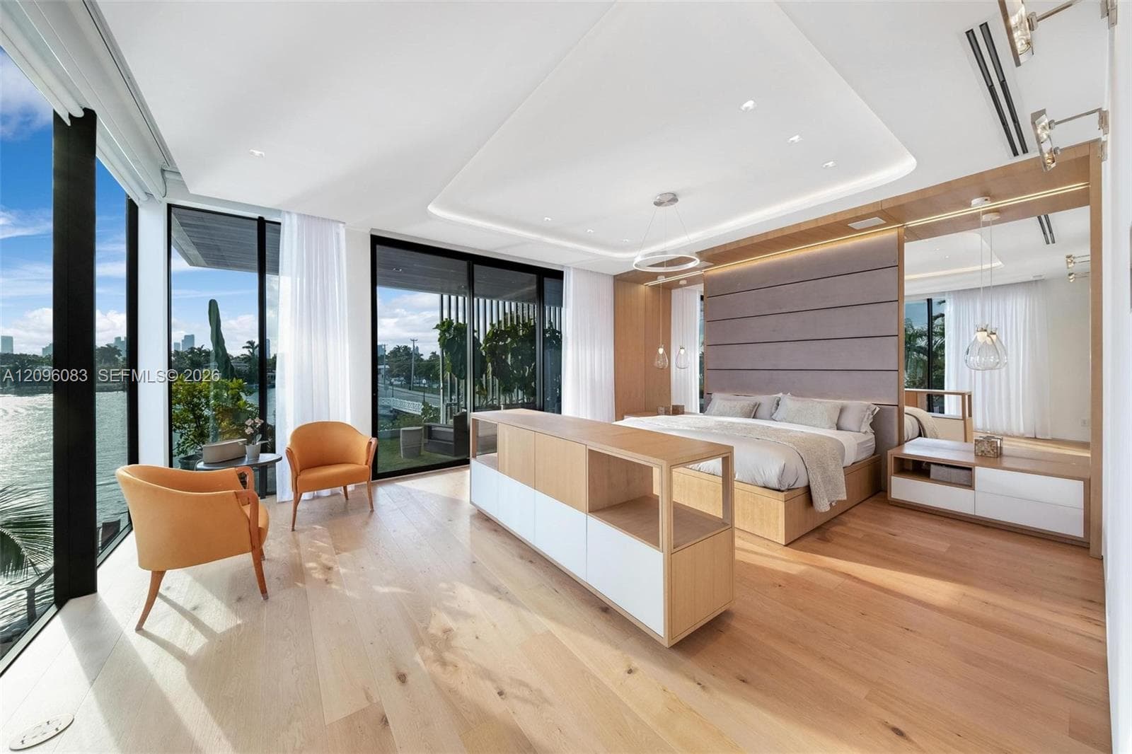 226 W Rivo Alto Dr photo 16