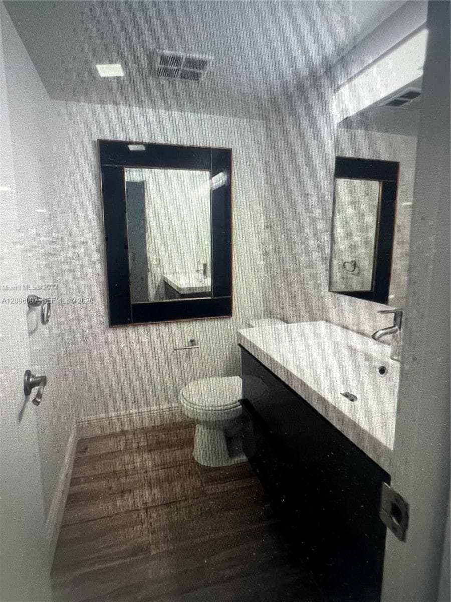2640 NE 135th St 218 photo 22