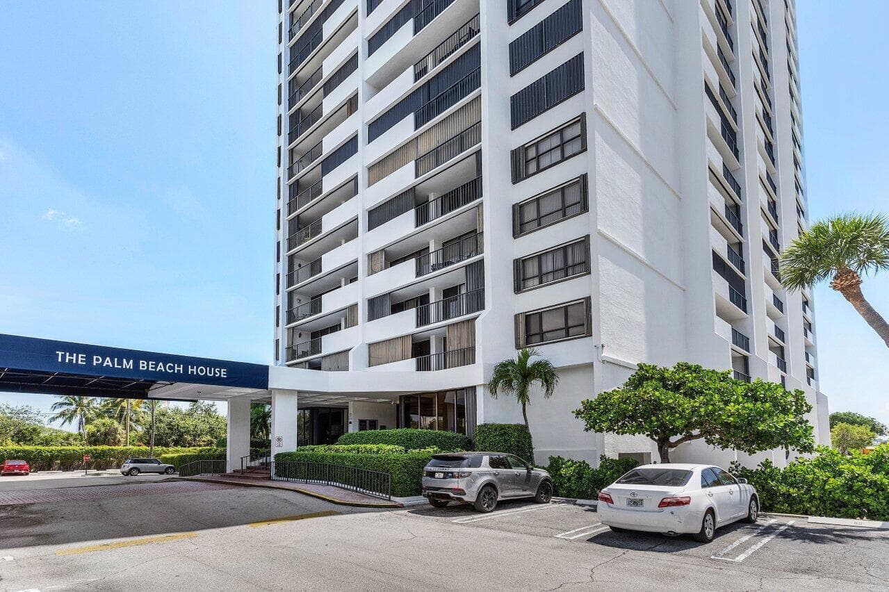 5600 N FLAGLER Drive 1904 photo 17