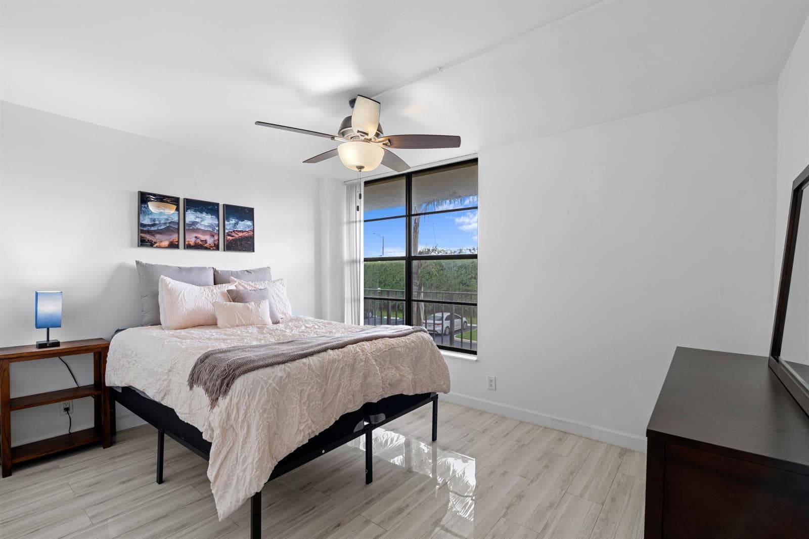 16 ROYAL PALM Way 205 photo 14