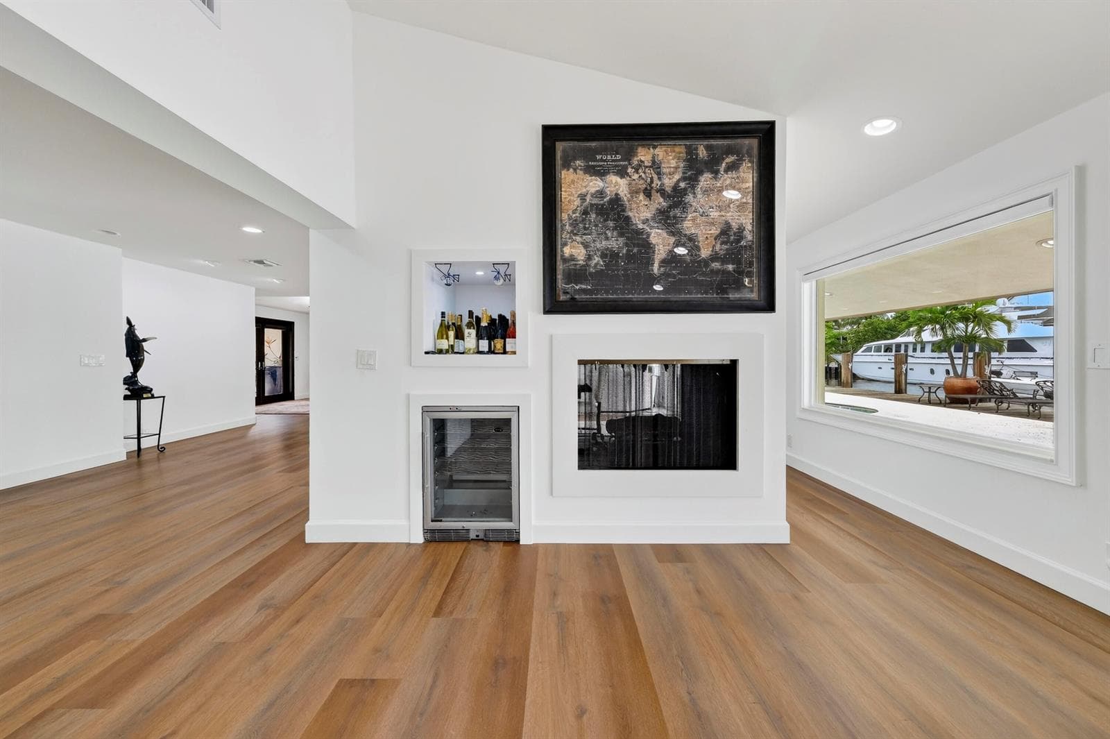 329 ISLE OF CAPRI Drive photo 13