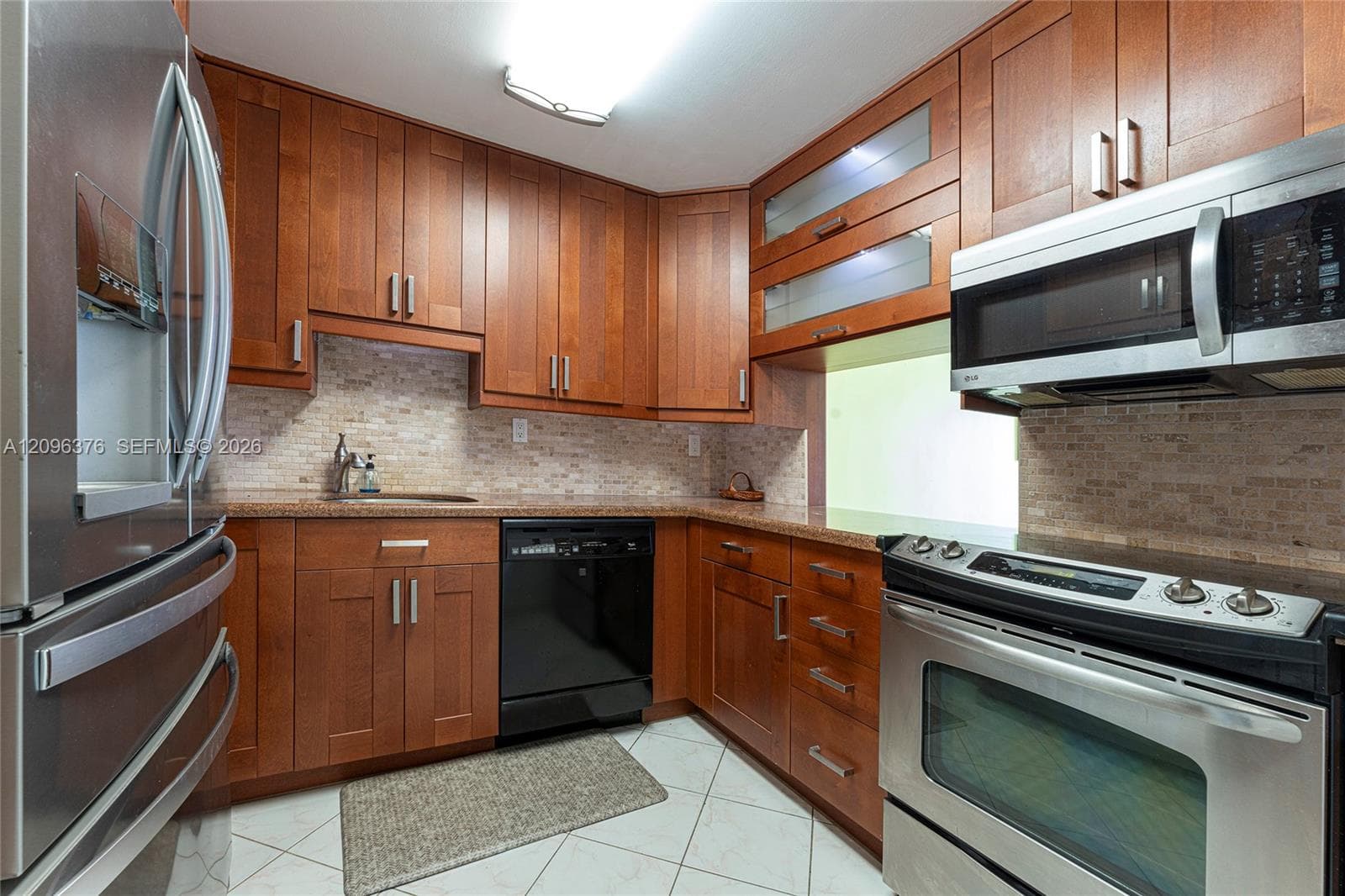 400 Leslie Dr 1117 photo 8