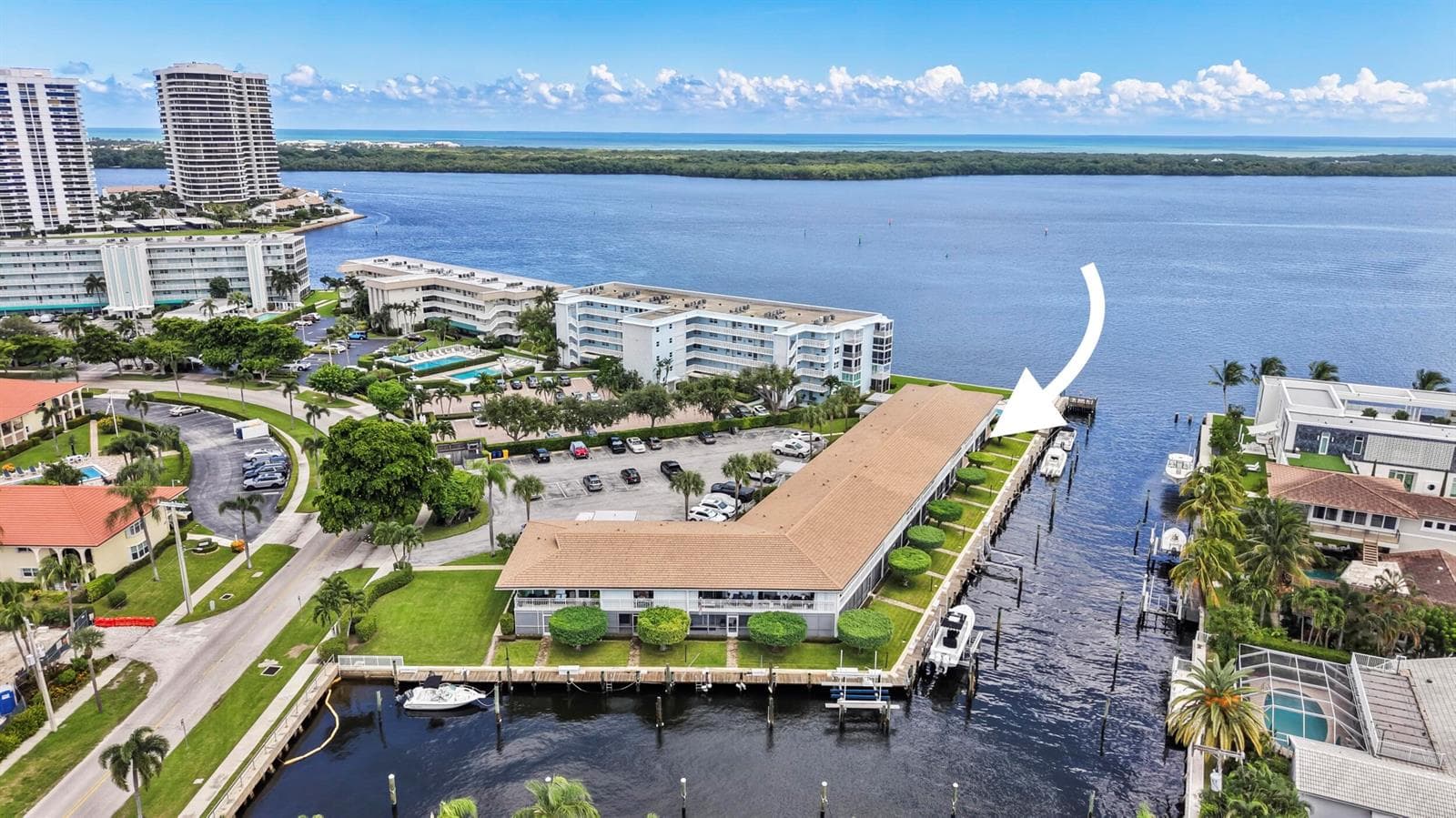 68 YACHT CLUB Drive 12 photo 1