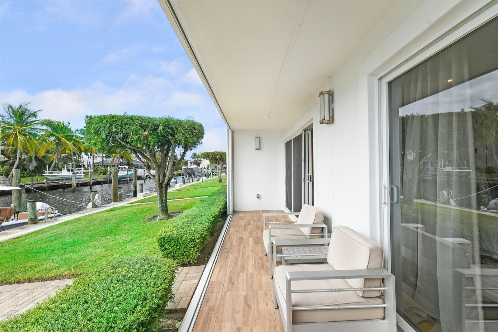 68 YACHT CLUB Drive 12 photo 24