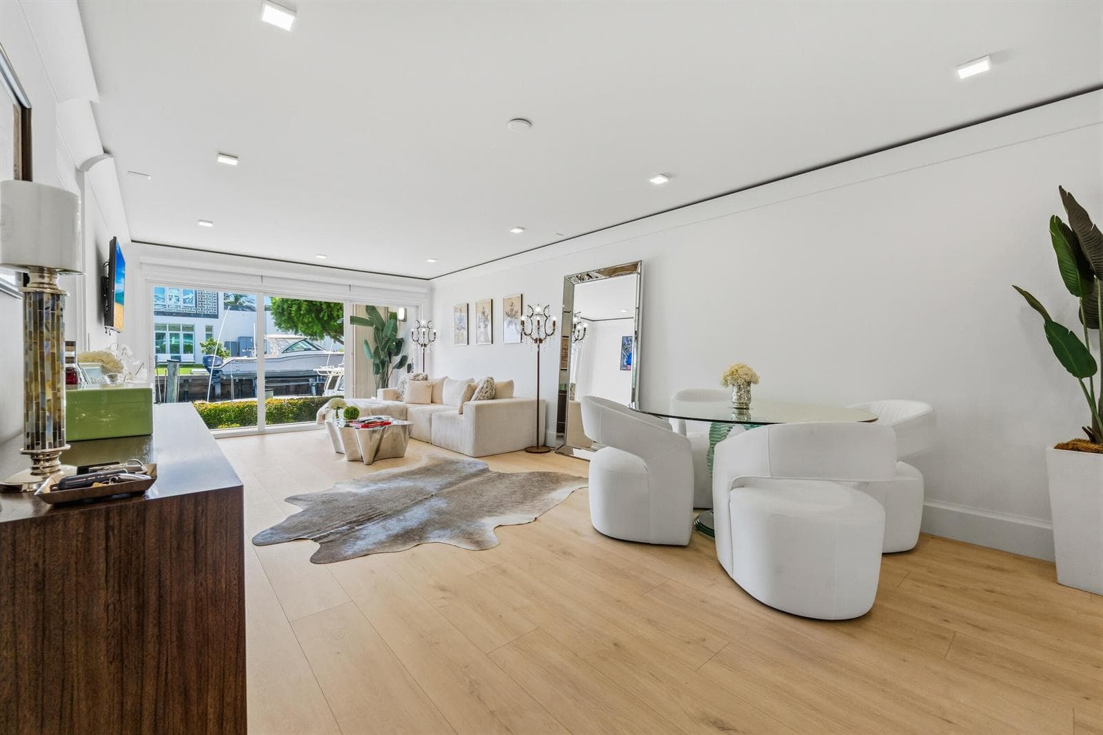 68 YACHT CLUB Drive 12 photo 4