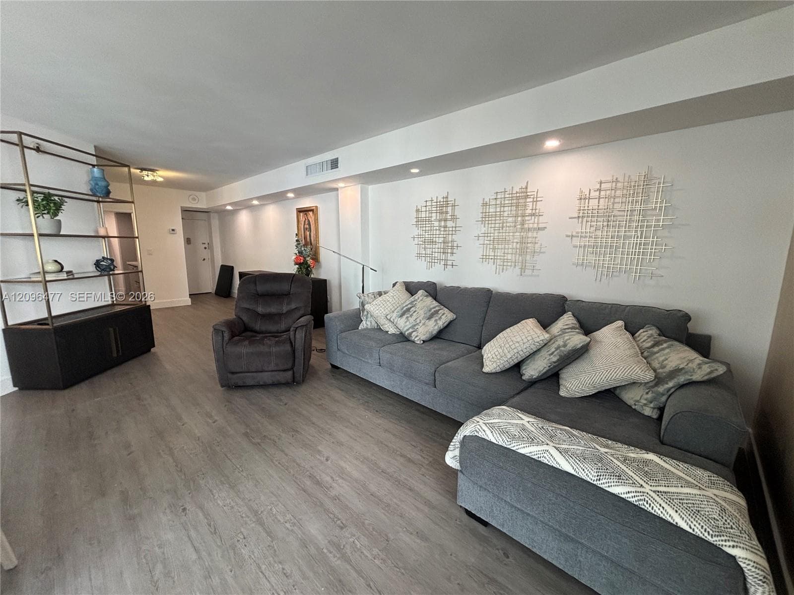 905 Brickell Bay Dr 1124 photo 15