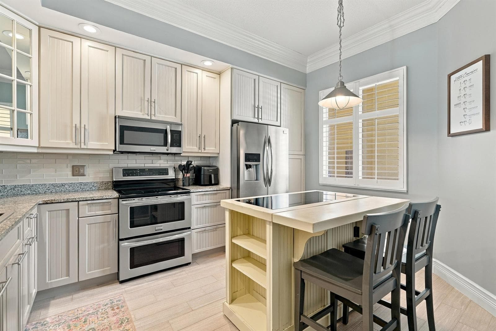 32 Harbour Isle Drive W 103 photo 4