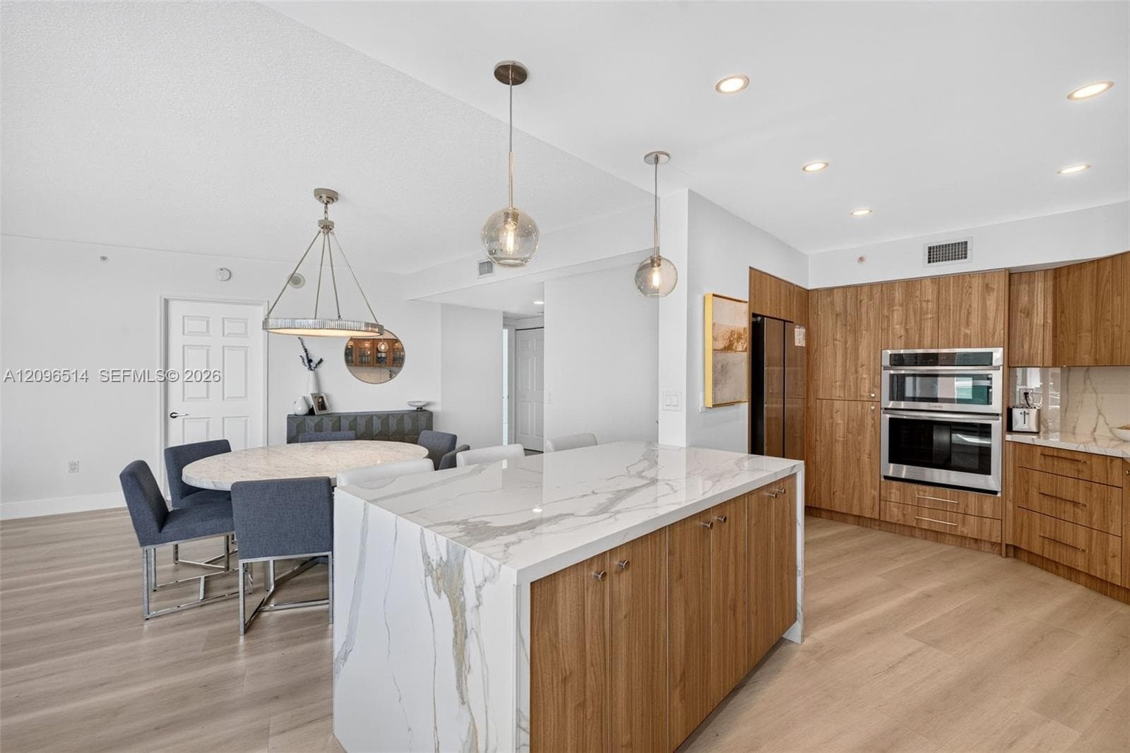 3370 Hidden Bay Dr 2410 photo 17