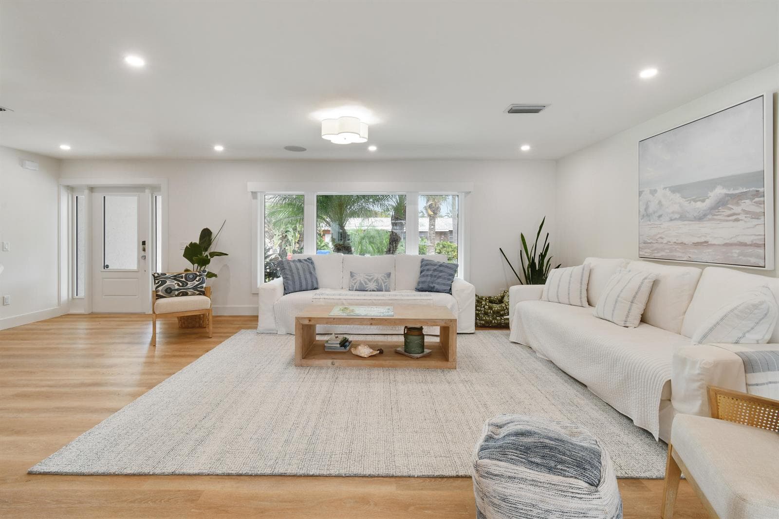 1091 SINGER Drive photo 6