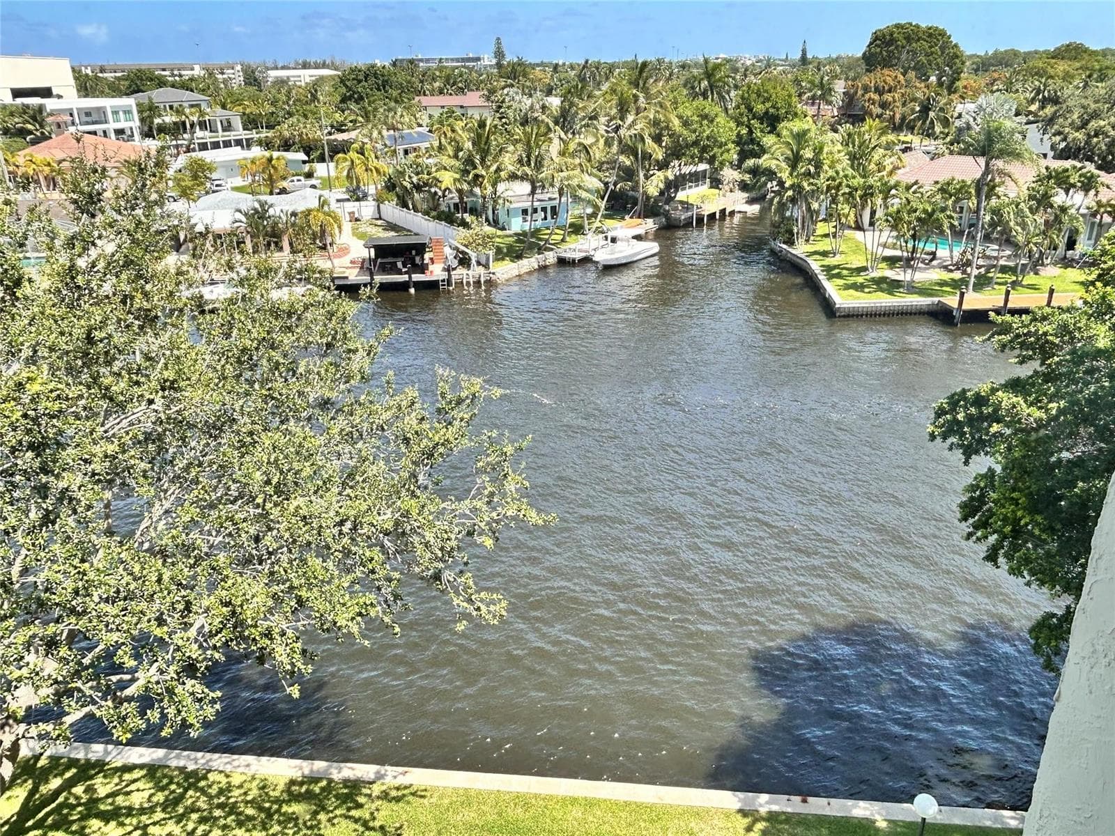14 ROYAL PALM Way 605 photo 1