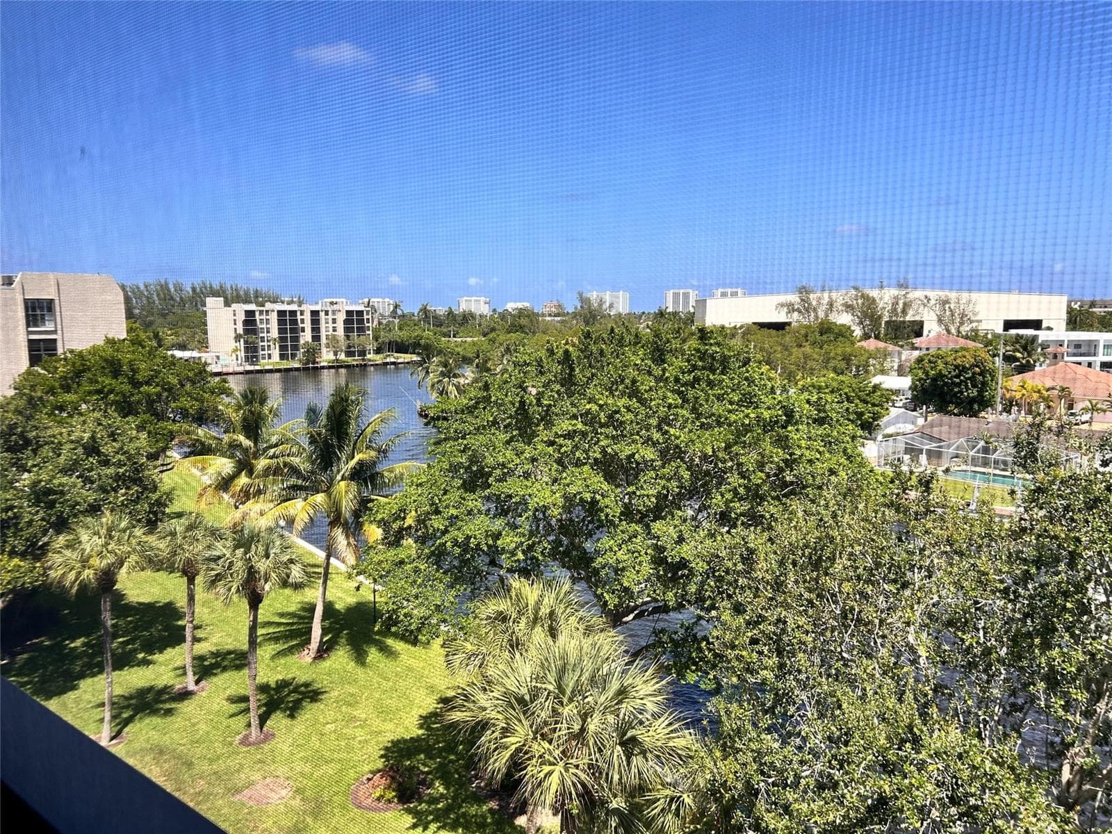 14 ROYAL PALM Way 605 photo 5