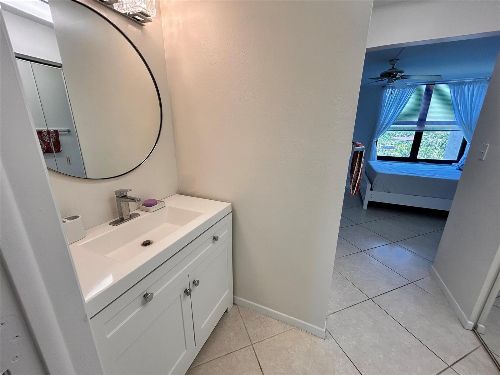 14 ROYAL PALM Way 605 photo 25