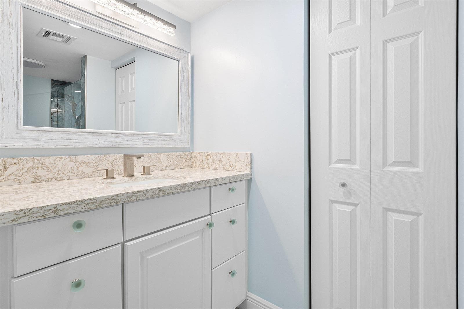 167 YACHT CLUB Way 107 photo 23